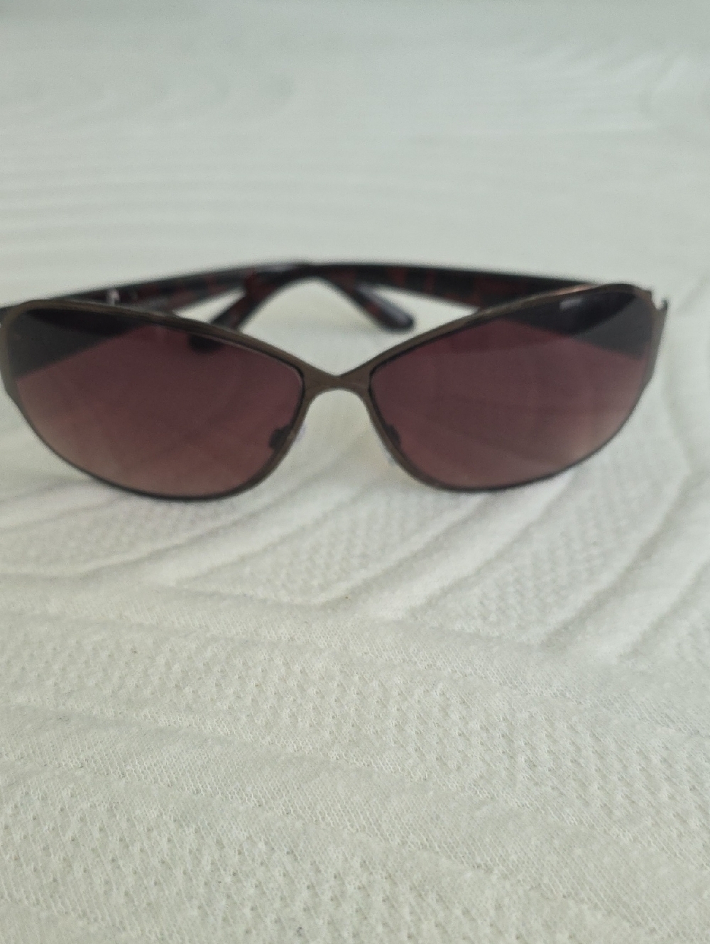 O By Oscar de la Renta Women's Brown Gradient Lens Sunglasses